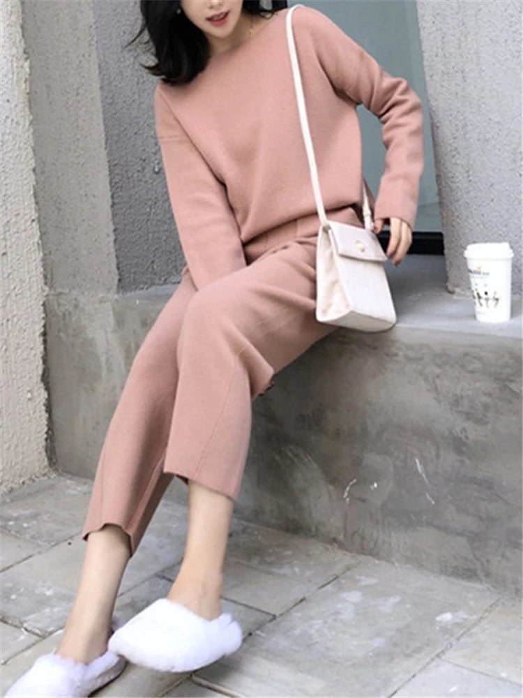 Knitted Tracksuit O-Neck Sweater and Casual Pants