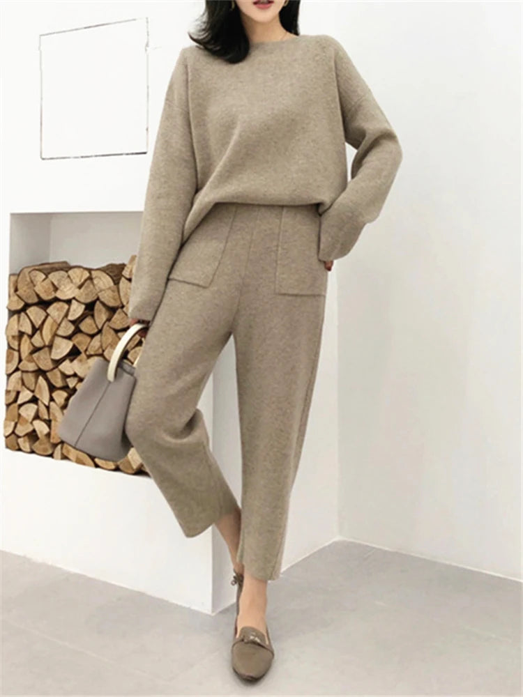 Knitted Tracksuit O-Neck Sweater and Casual Pants