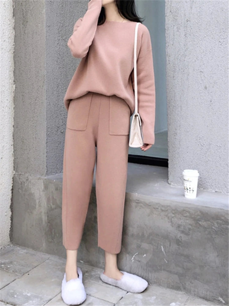 Knitted Tracksuit O-Neck Sweater and Casual Pants