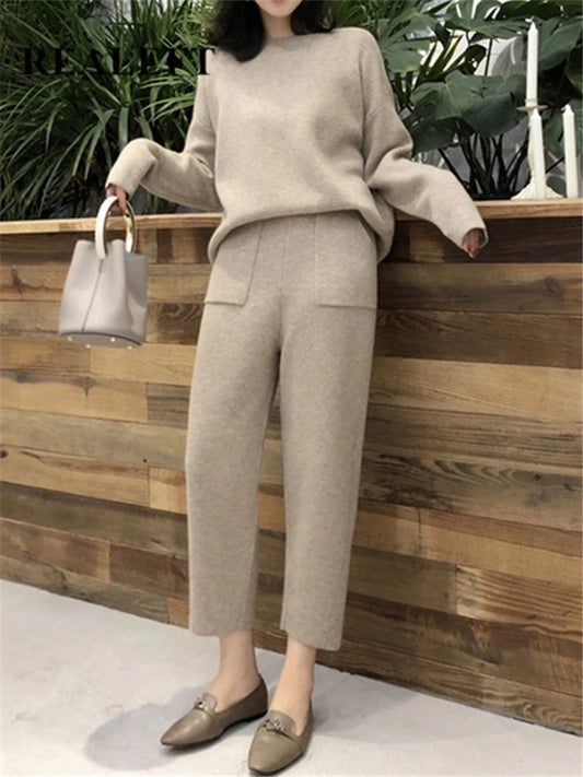 Knitted Tracksuit O-Neck Sweater and Casual Pants